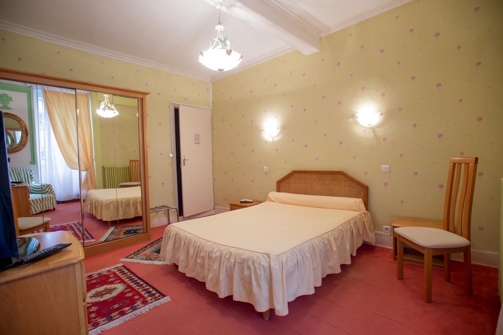 Hotel Saint Vincent Bagnères-de-Bigorre Zewnętrze zdjęcie
